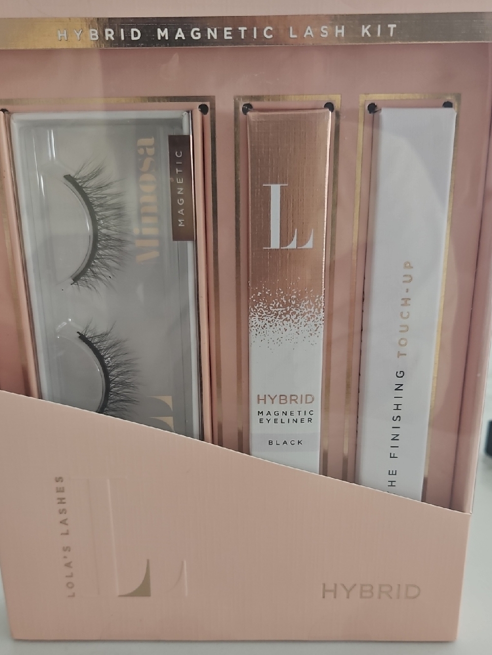 Cosmetics - Picture 4 of 7